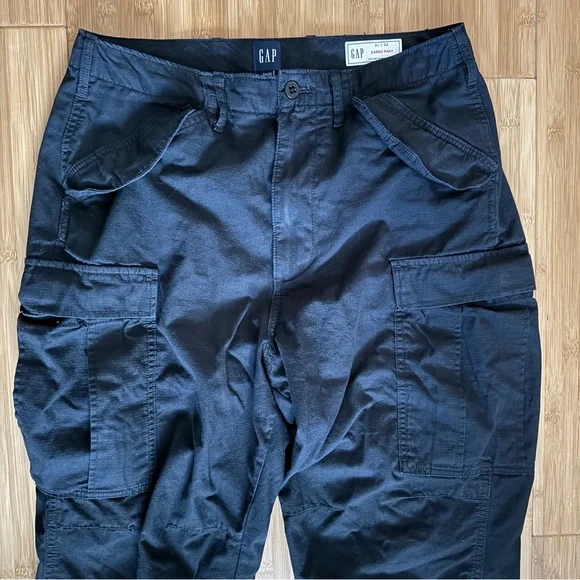 GAP Cargo Pants - Picture 4 of 6
